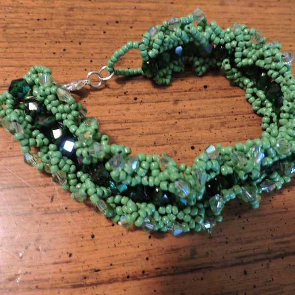 Hand Crafted Jewelry - Crystals & Waves OOAK Bracelet sz 7".. green   1st and only one in this pattern